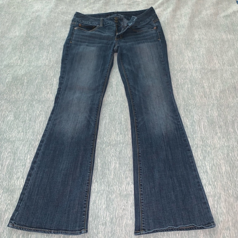 5/25$ AEO Super Stretch Artist Jeans 6 Short